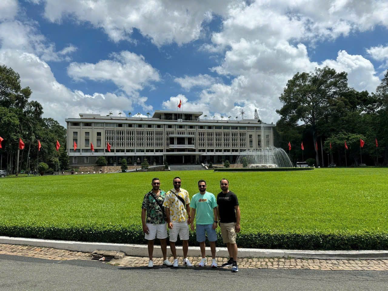 Guests on the lawn in front of the Independence Palace